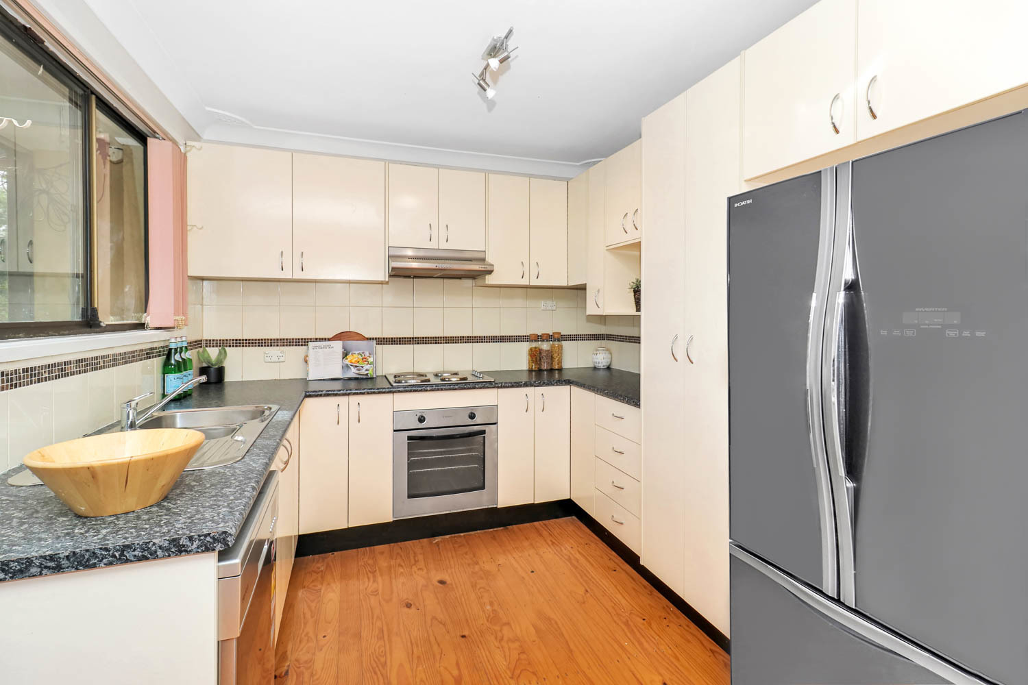 15 Bellini Place, St Clair - Thumbnail 2