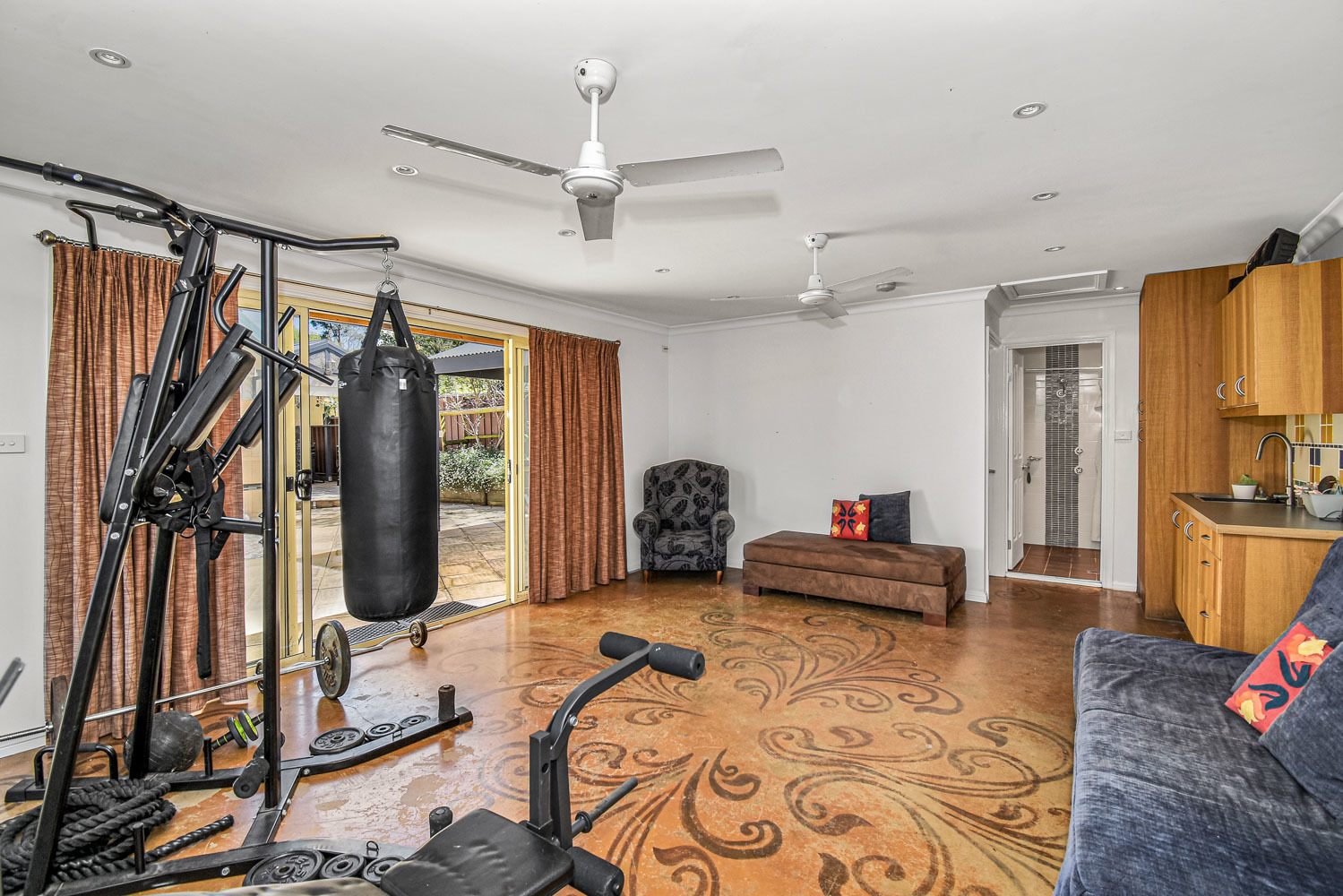 7 Ellsworth Drive, Tregear - Thumbnail 4