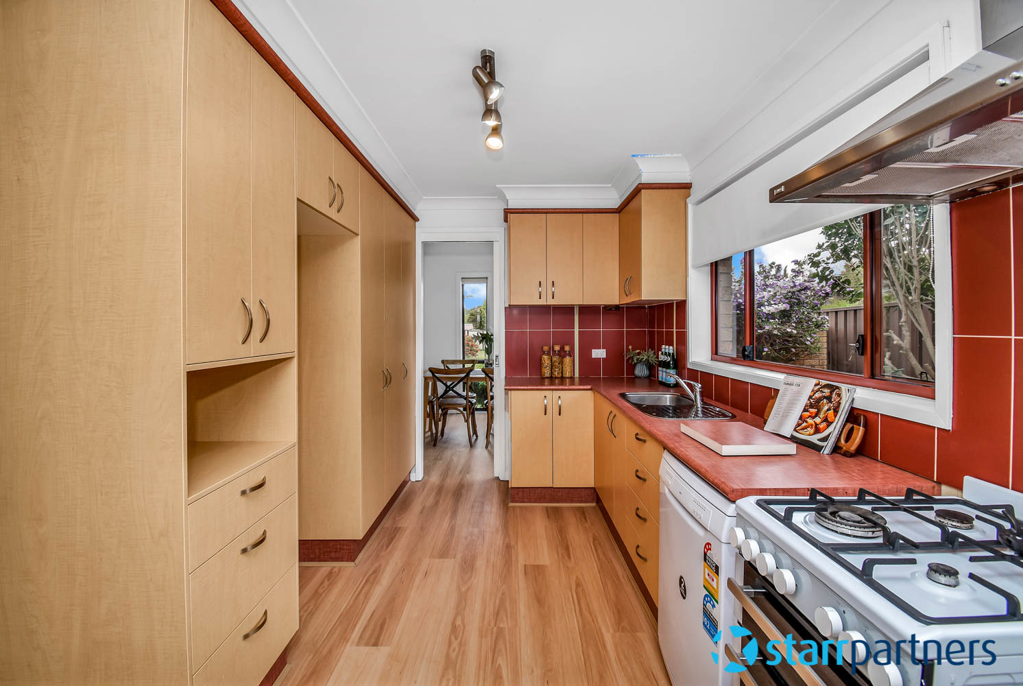 39 Todd Row, St Clair - Thumbnail 4