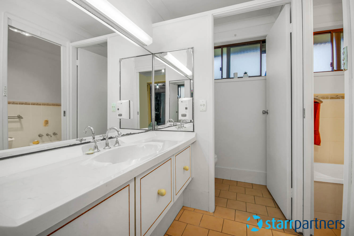 2 Galah Close, St Clair - Thumbnail 4