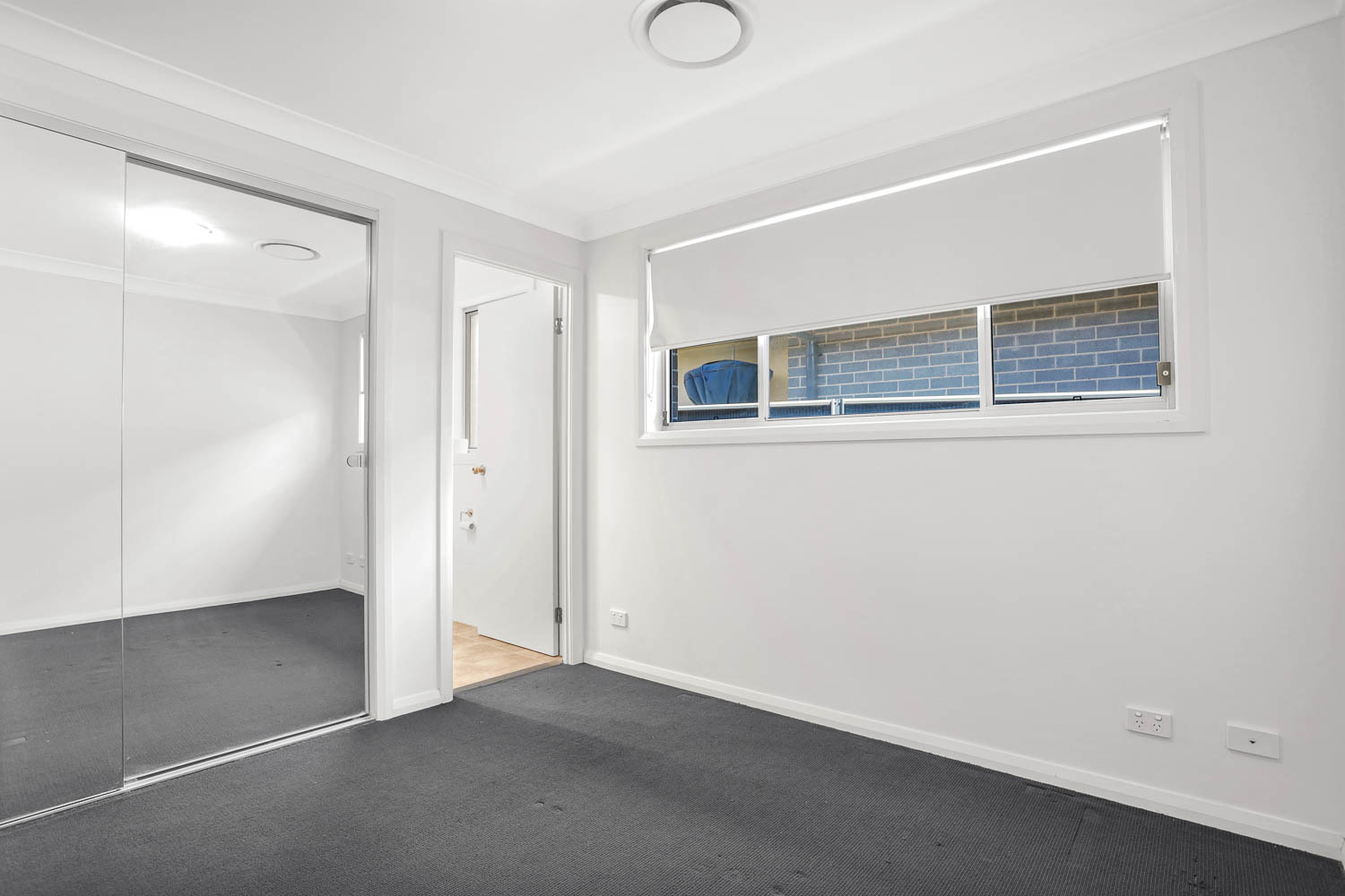 8 Blackthorn Place, Ropes Crossing - Thumbnail 6
