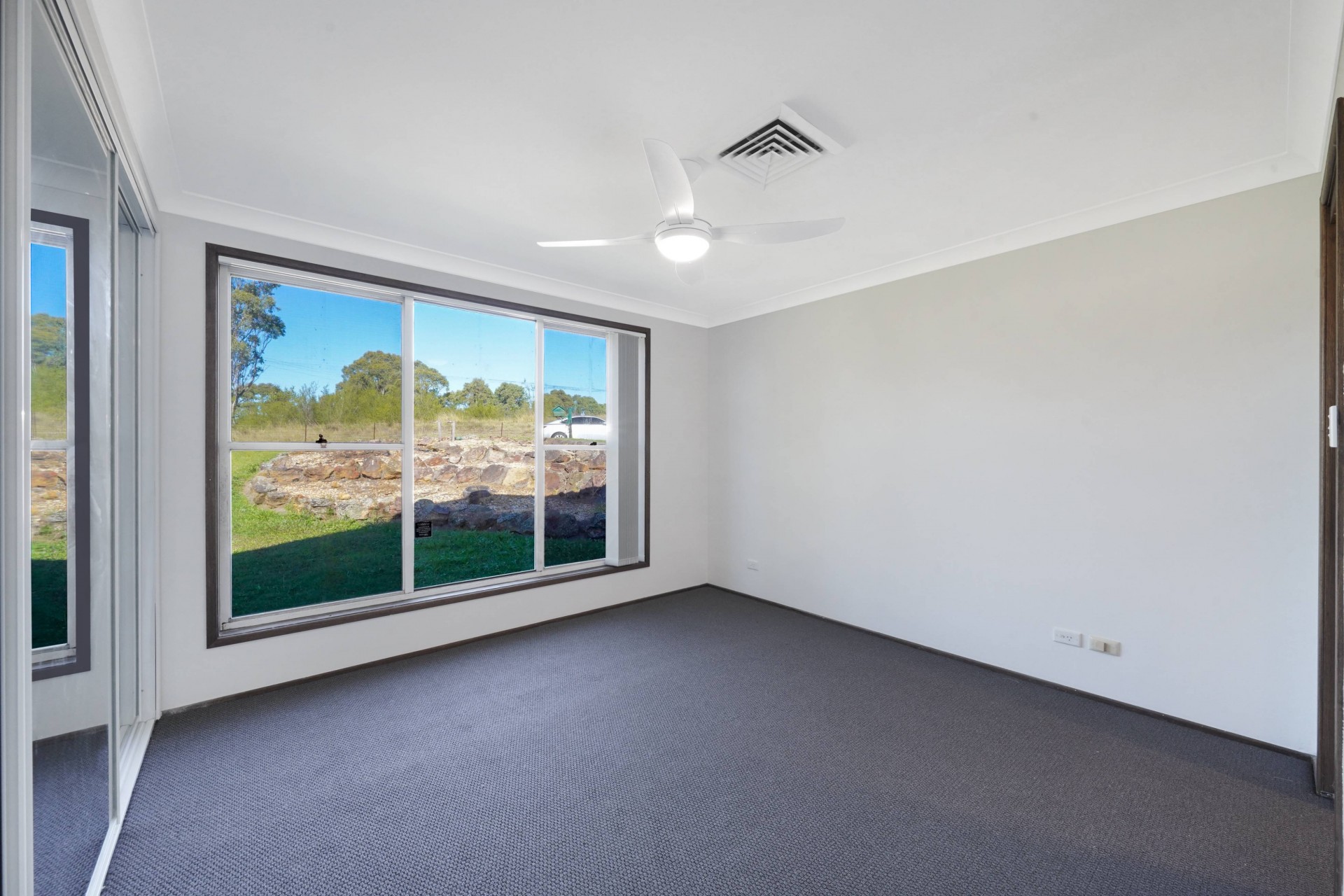 29 Frontignan Street, Eschol Park - Thumbnail 8