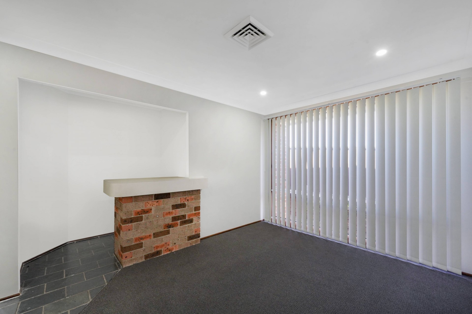 29 Frontignan Street, Eschol Park - Thumbnail 4