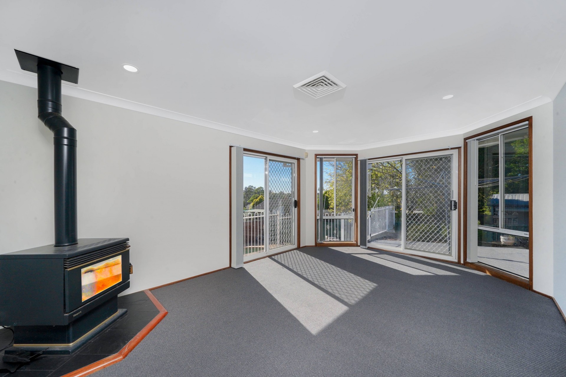 29 Frontignan Street, Eschol Park - Thumbnail 7