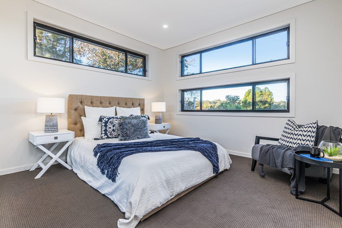 Real Estate in Dundas Valley