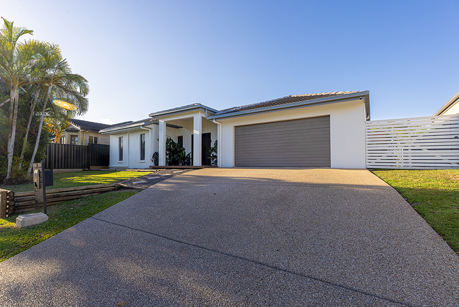 4 Francey Drive, Glenella - Image 1