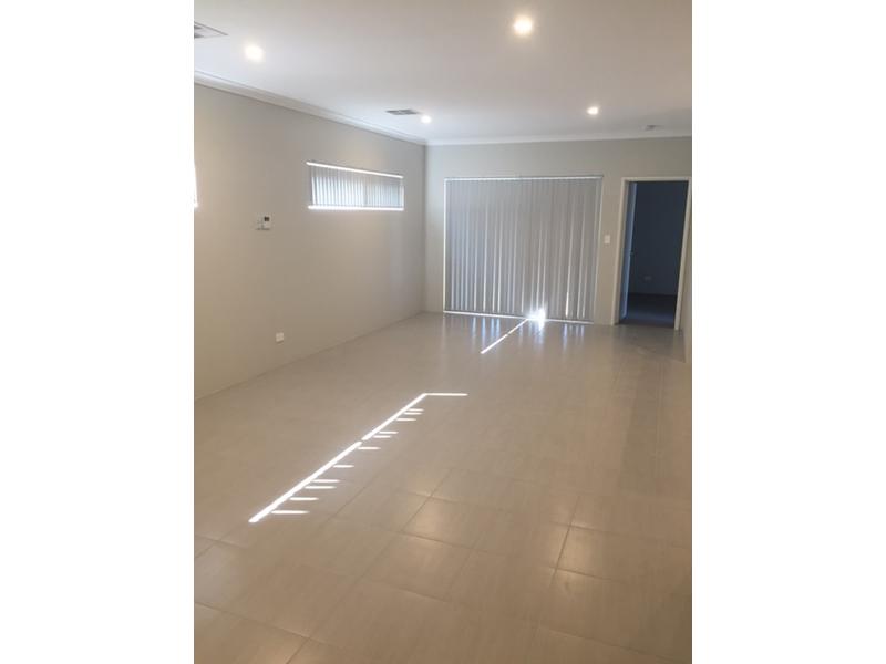 Treeby real estate Leased