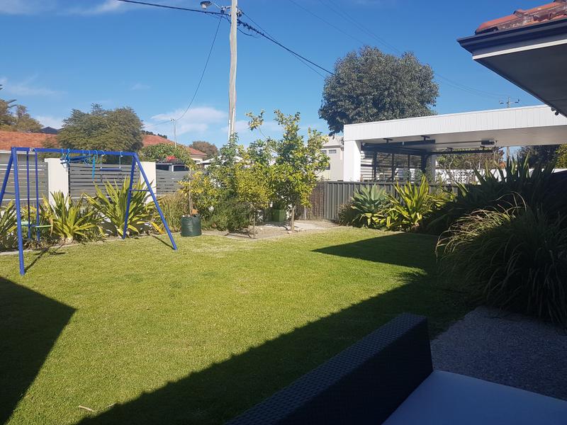 Alfred Cove Properties Leased
