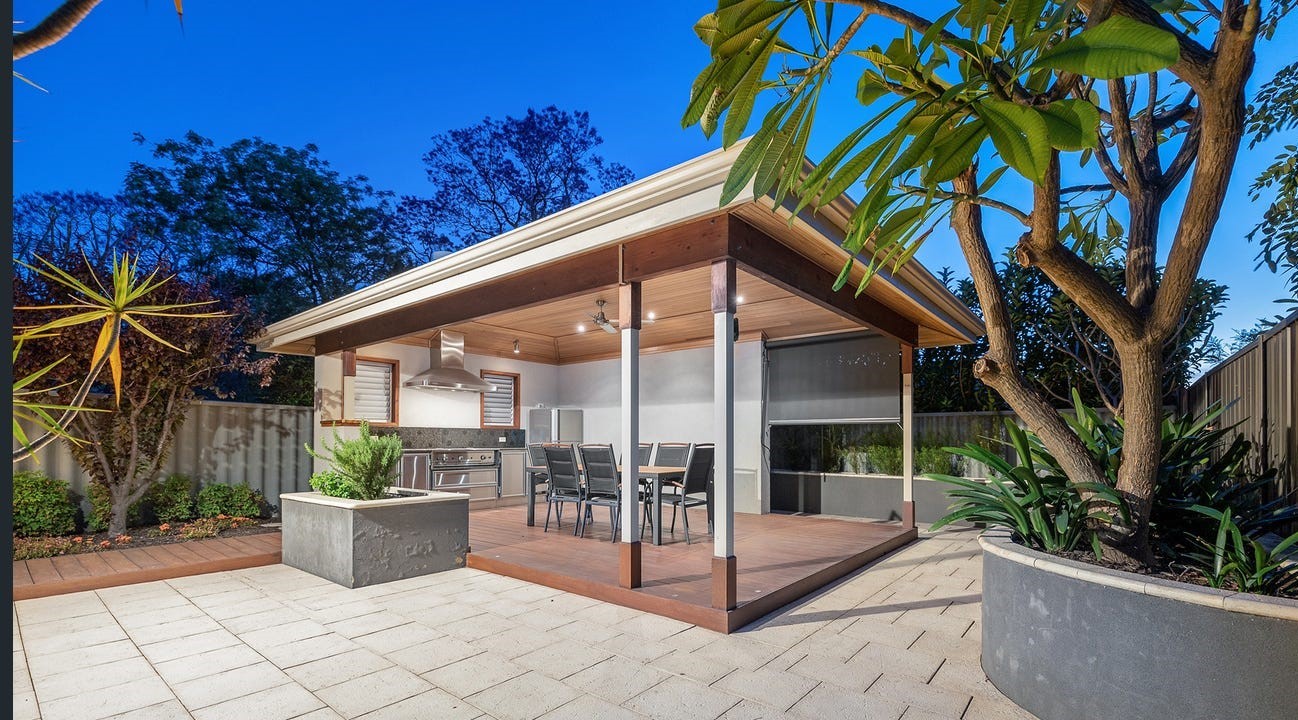 Real Estate in Applecross