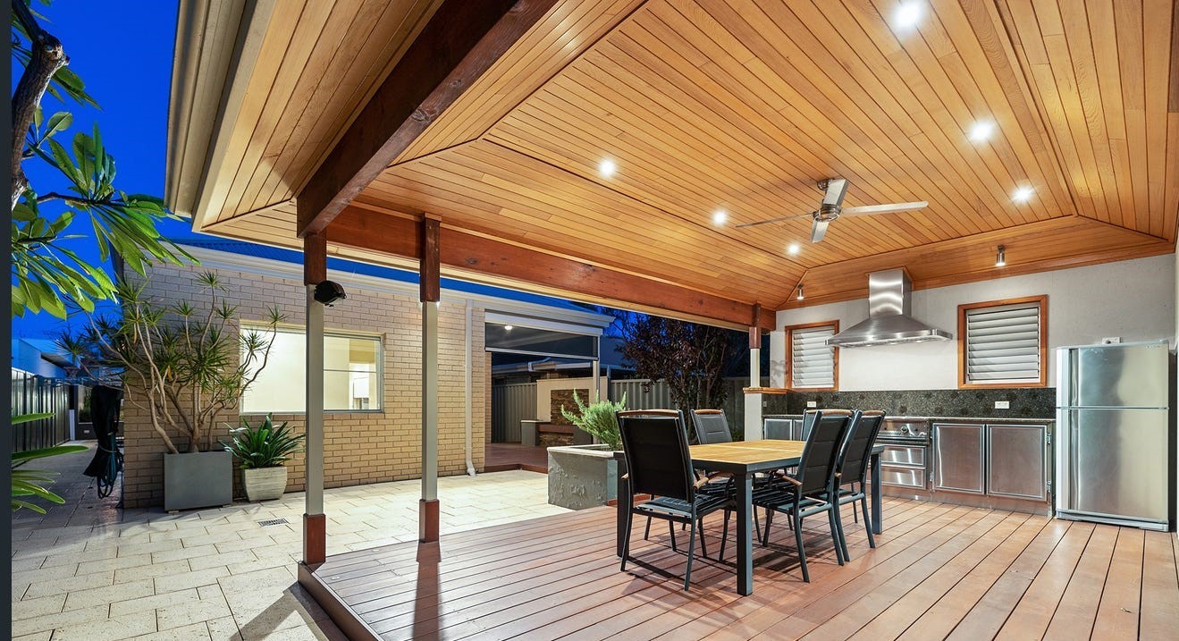 Real Estate in Applecross