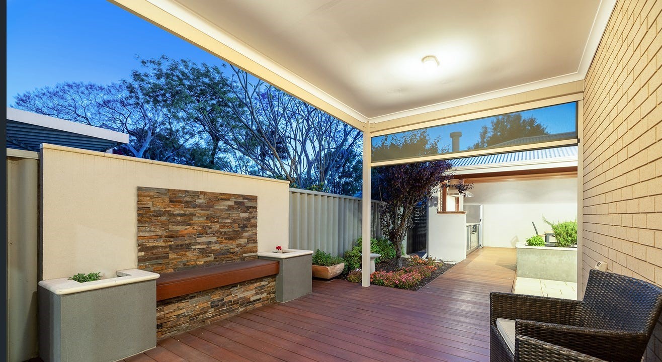 Real Estate in Applecross