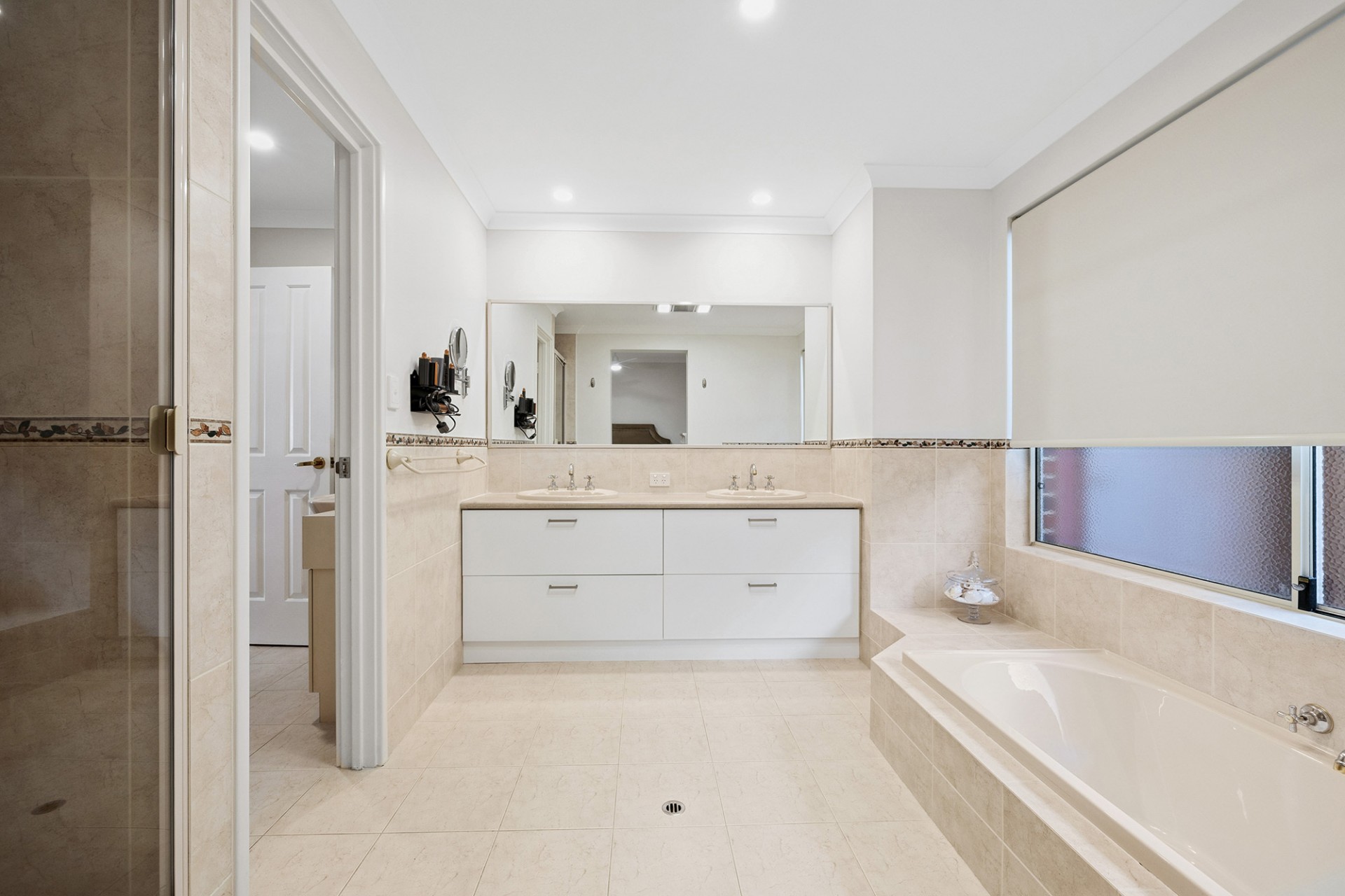 Real Estate in Ardross