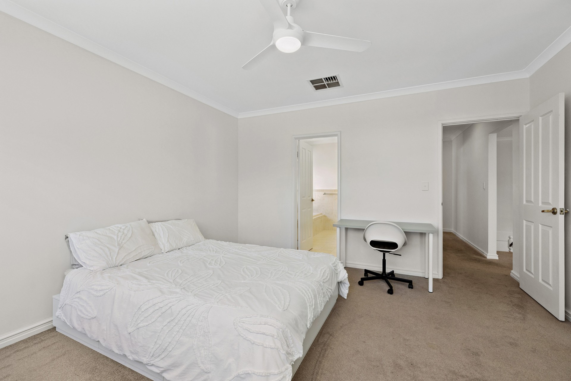 Real Estate in Ardross