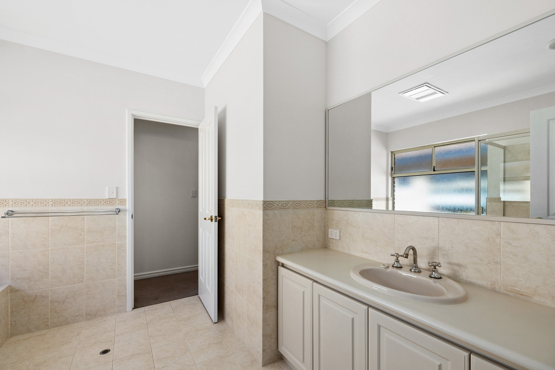 Real Estate in Ardross