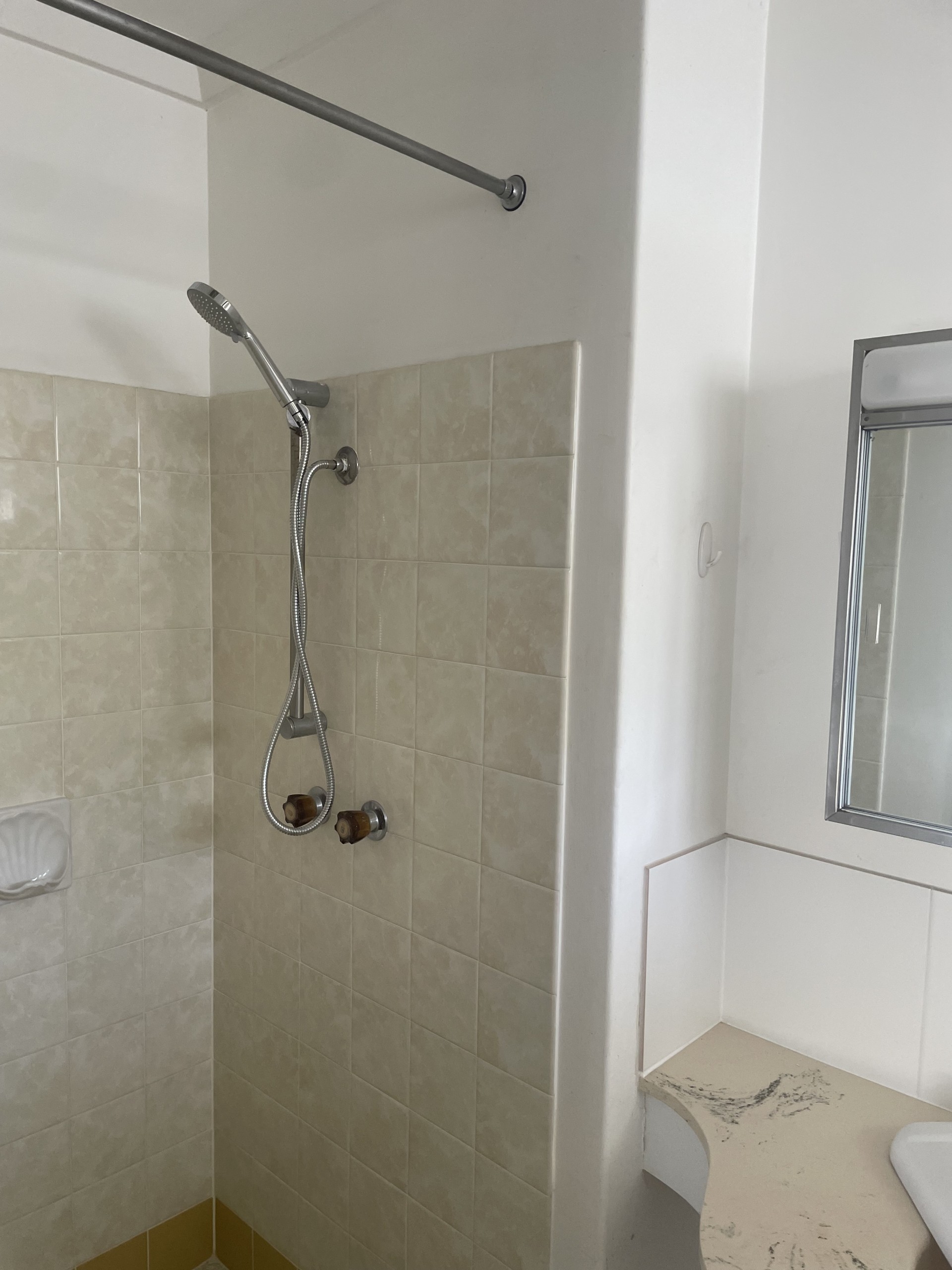 Real Estate in Bateman