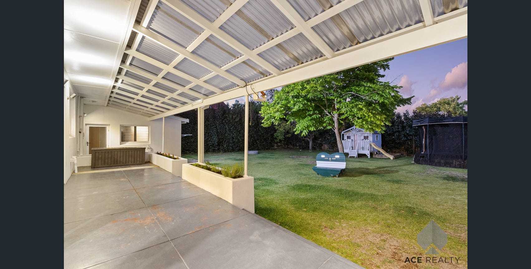 Real Estate in Applecross