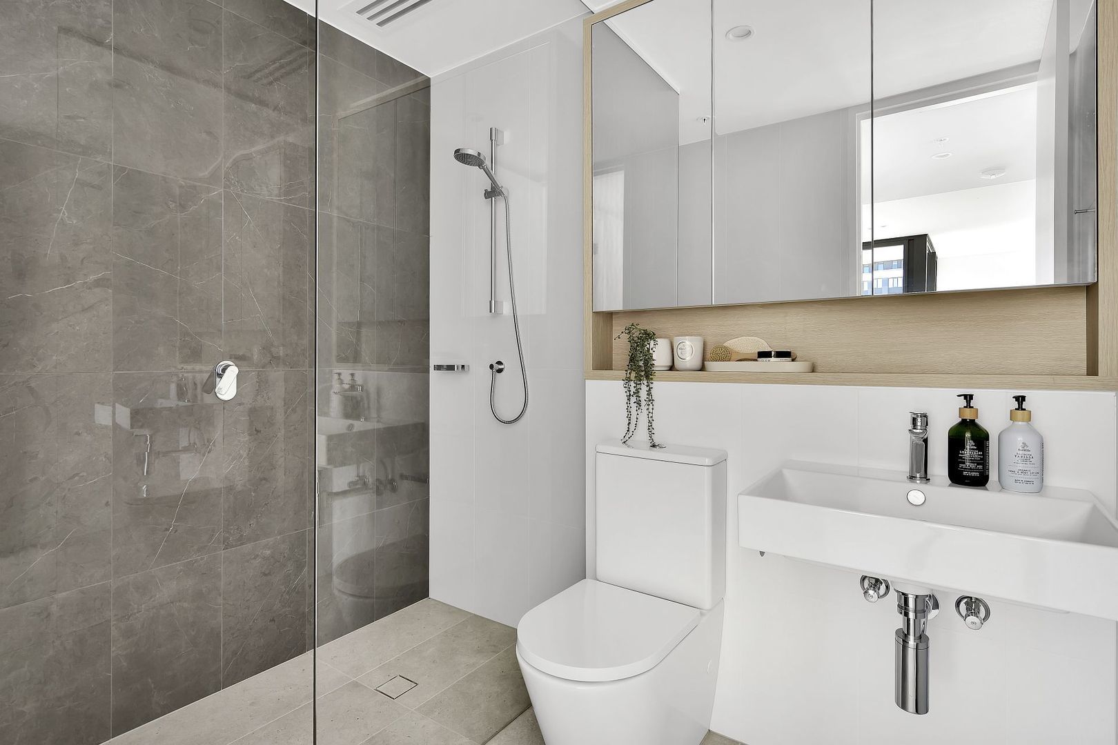 2 Honeyeater Street, Lidcombe - Image 1