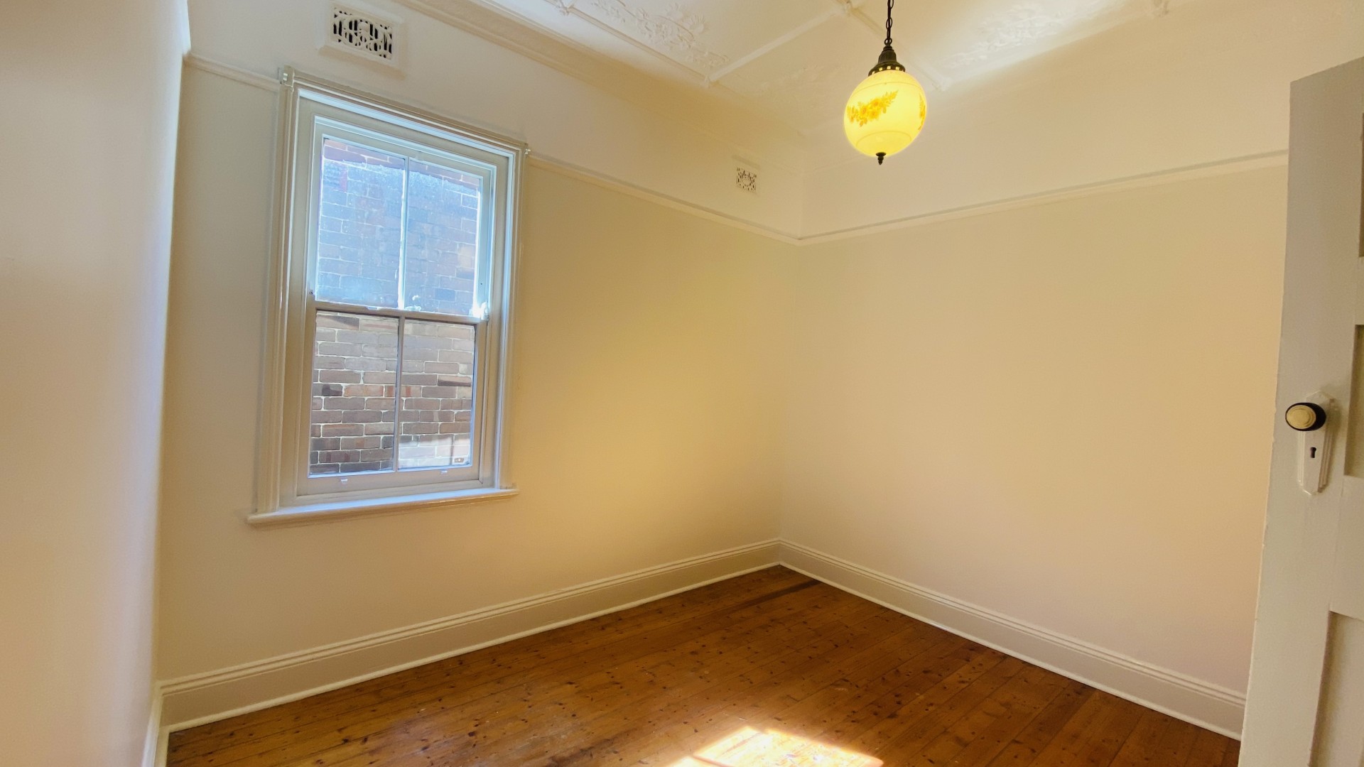 Real Estate in Petersham