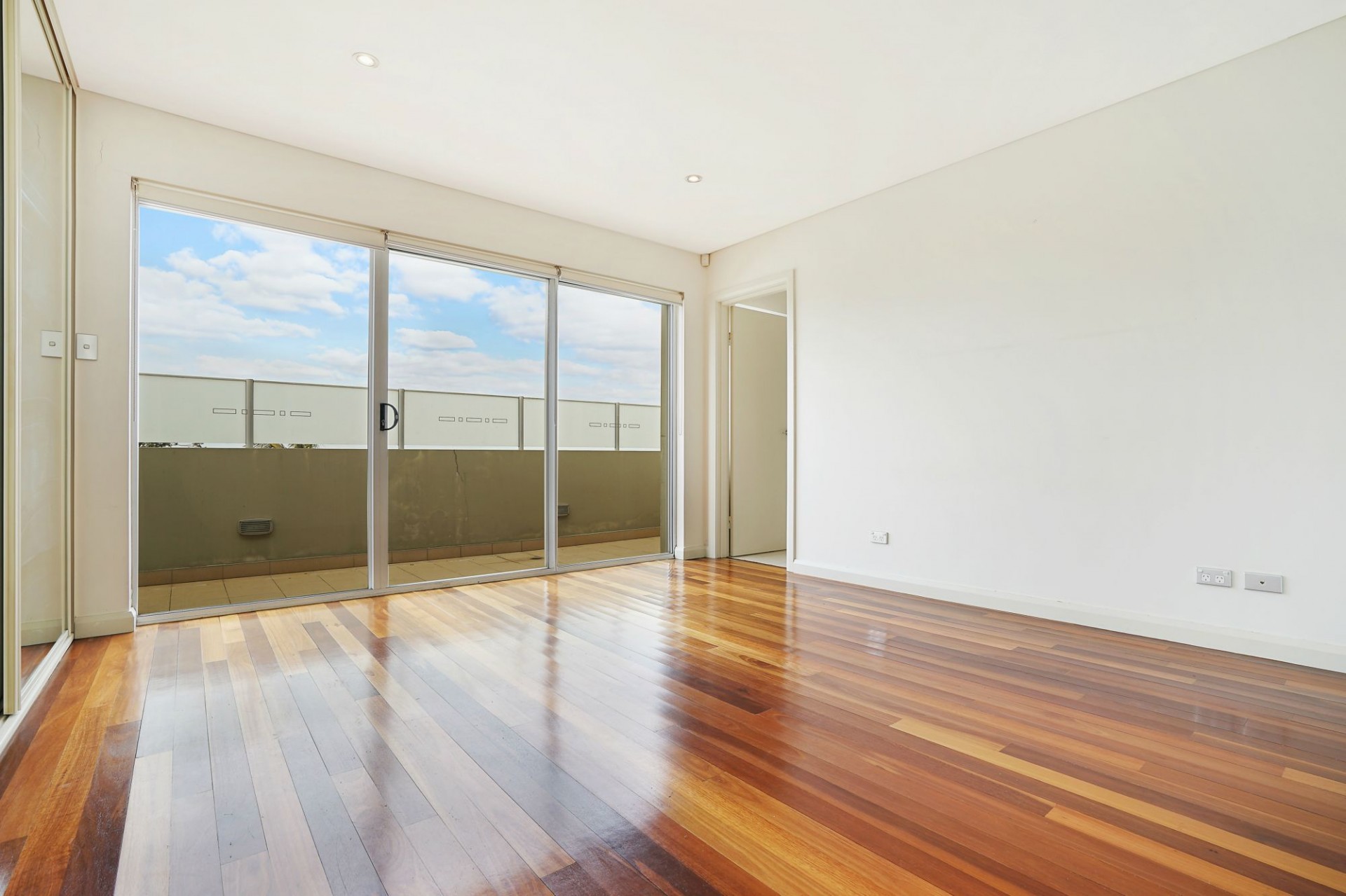 Real Estate in Petersham