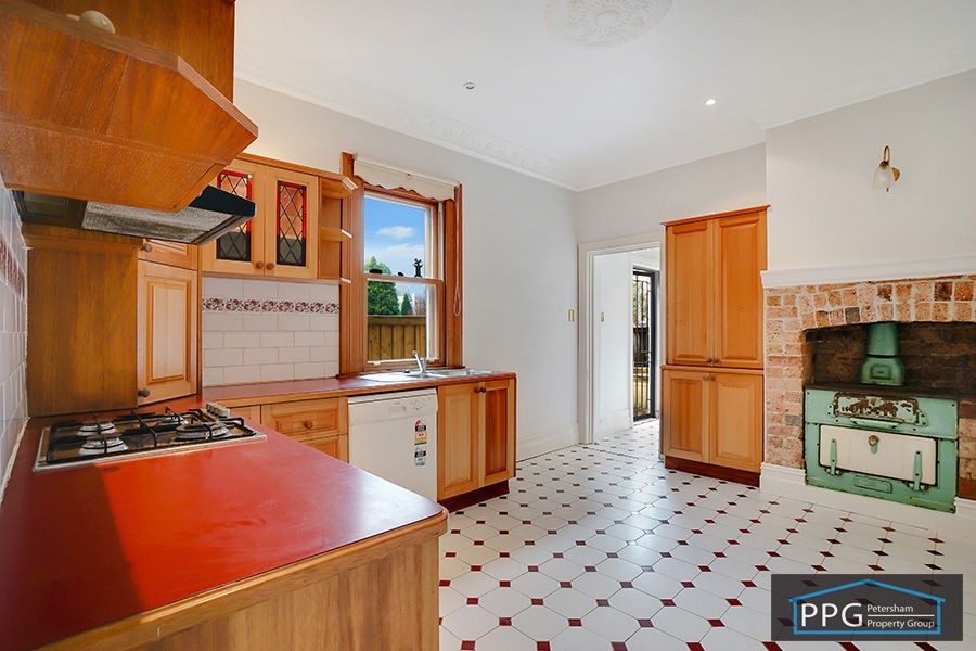 Real Estate in Stanmore