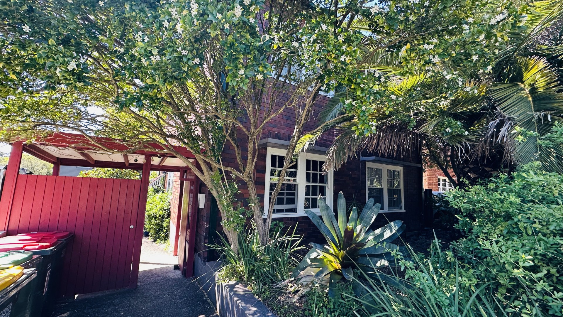 Real Estate in Petersham