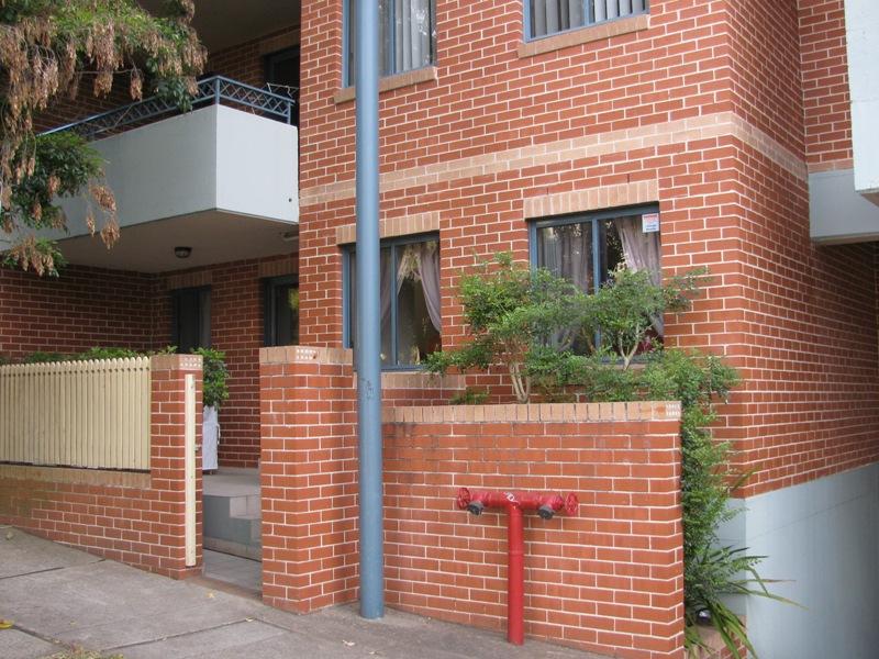 5/16 Sadlier Crescent, Petersham - Thumbnail 5