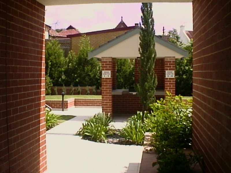 Real Estate in Petersham
