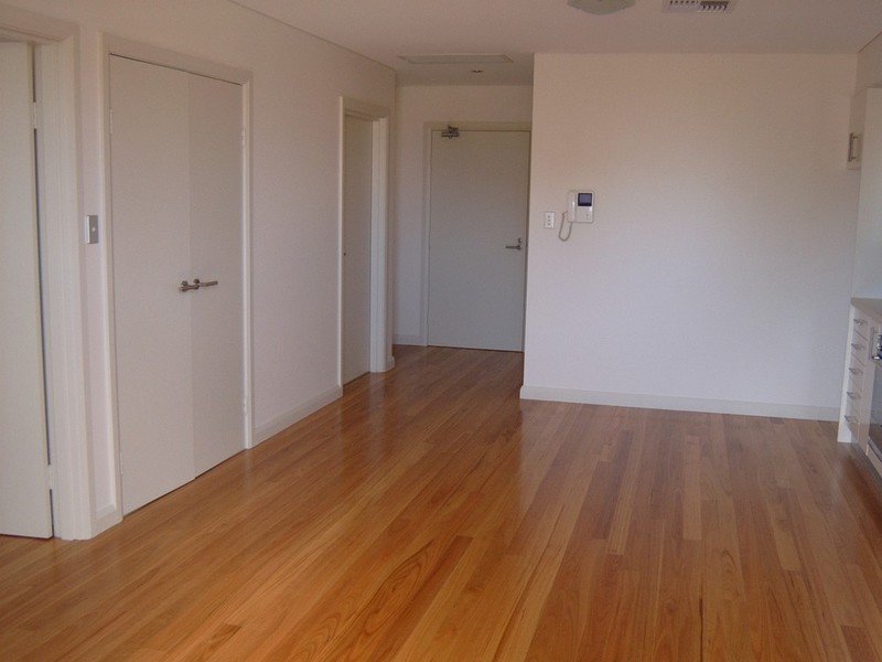 Real Estate in Petersham