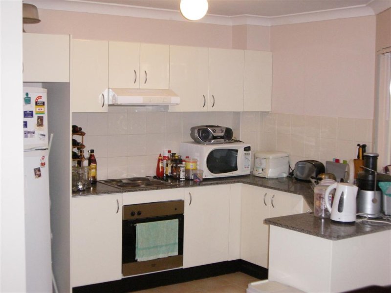 28/1 Hillview St, Roselands - Thumbnail 3