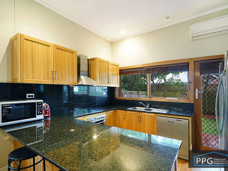 215 New Canterbury Road, Lewisham - Thumbnail 2
