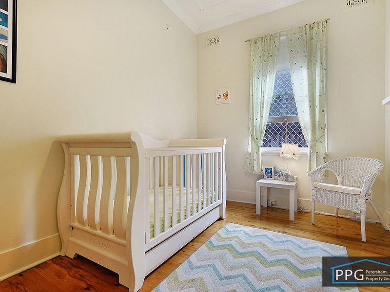 215 New Canterbury Road, Lewisham - Thumbnail 8