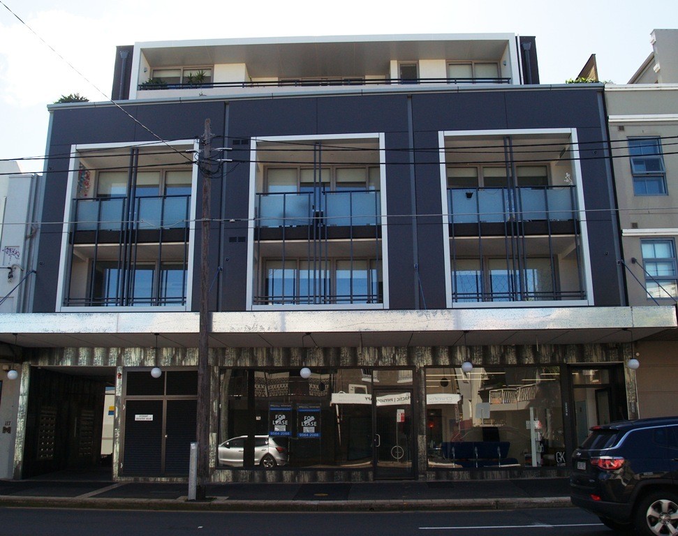 Real Estate in Petersham
