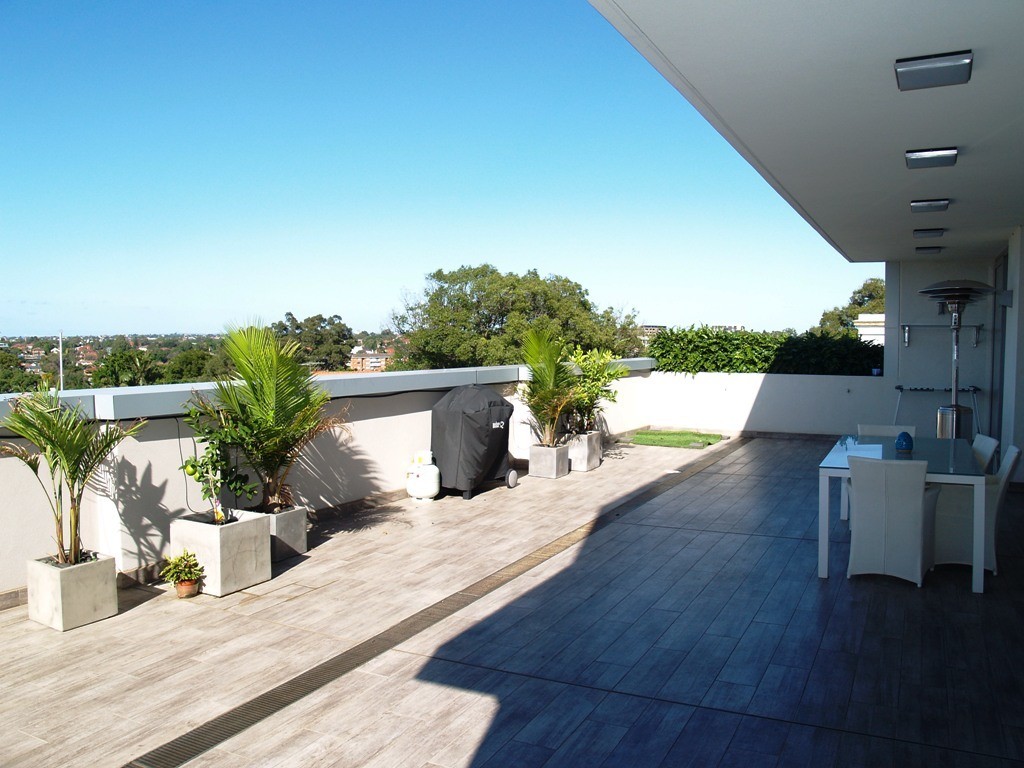 Real Estate in Petersham