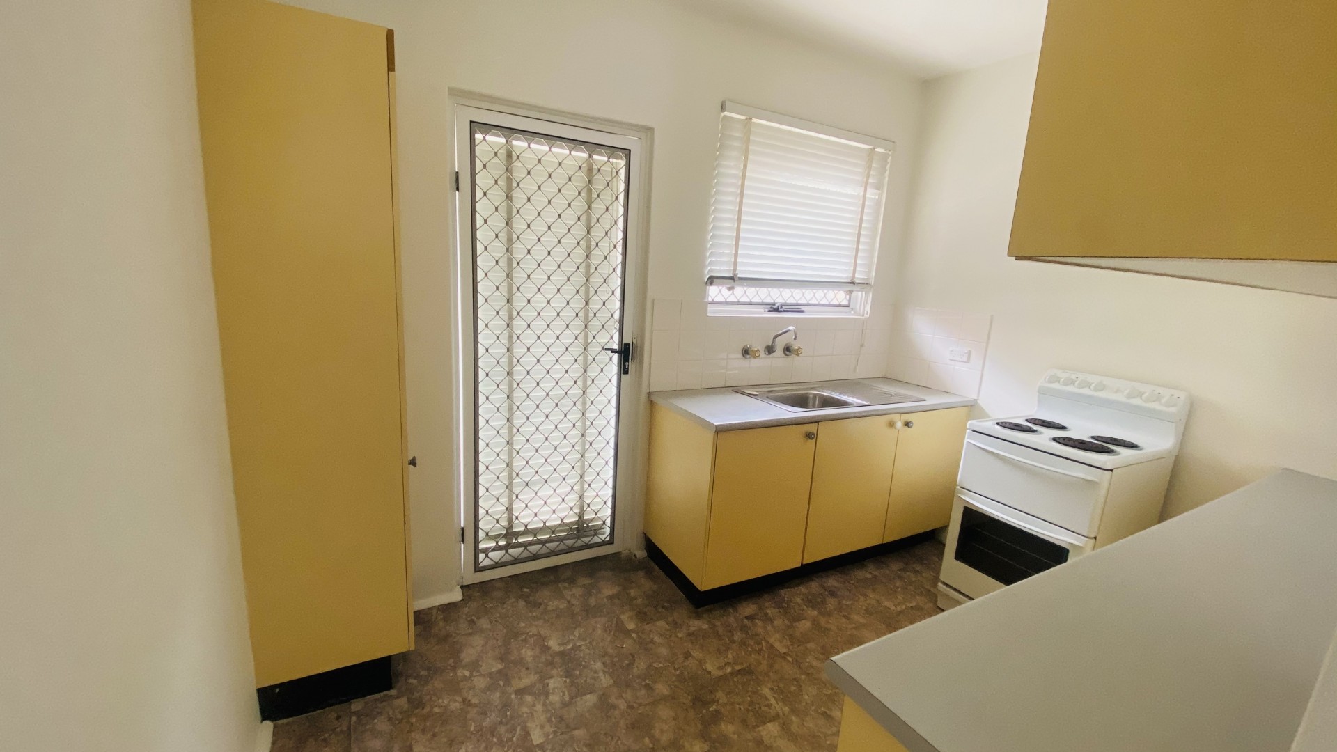 2/22 Brittain Crescent, Hillsdale > Petersham Property Group