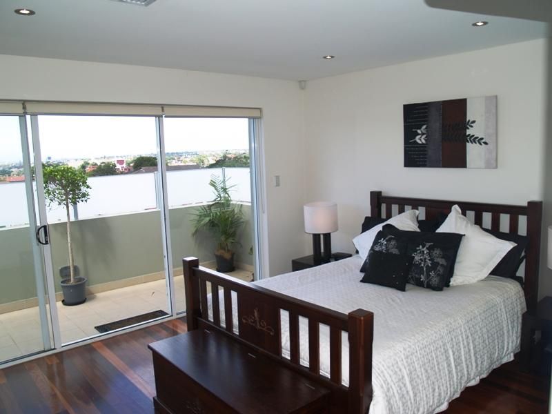 Real Estate in Petersham