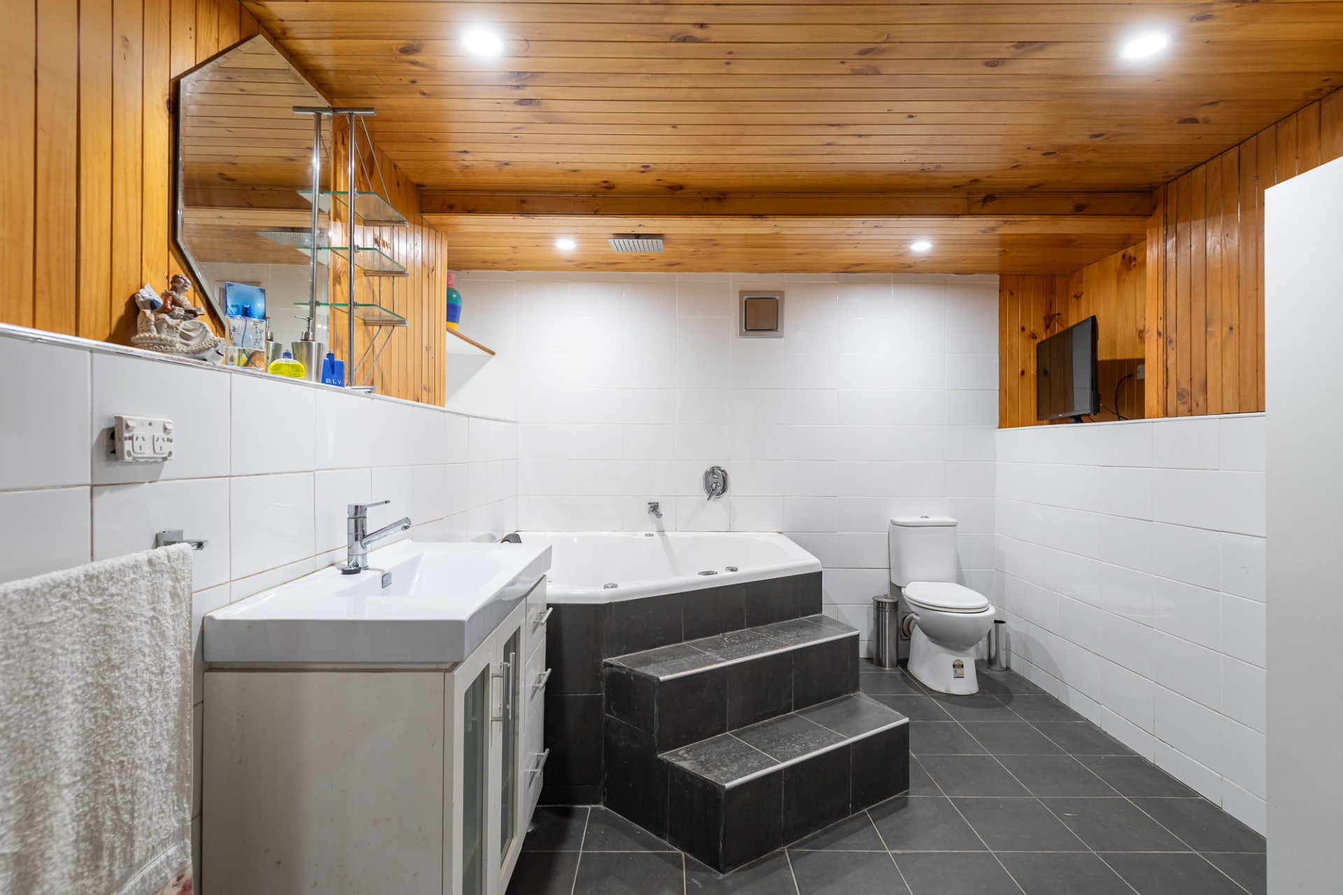 Real Estate in Earlwood