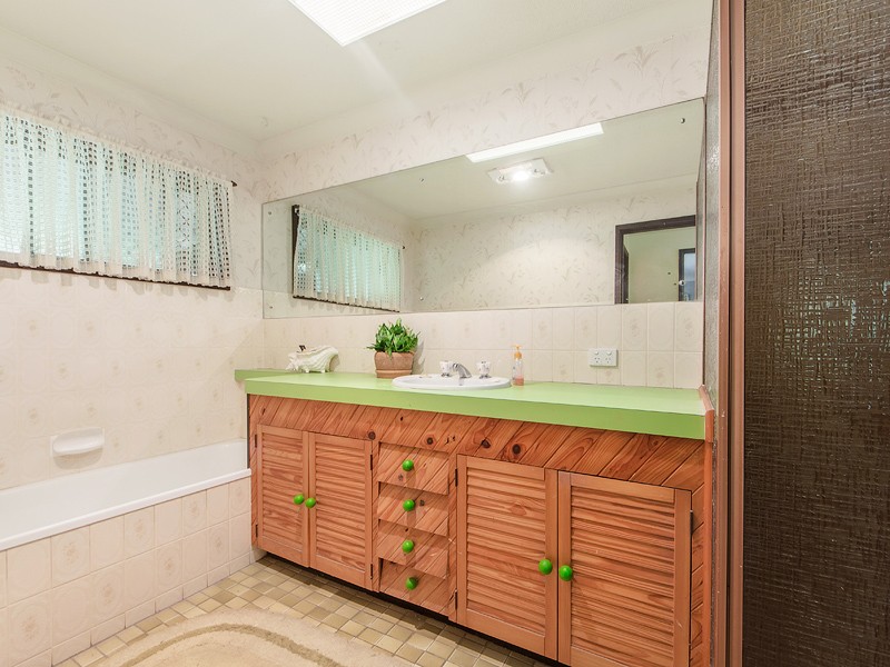 Real Estate in Greenbank