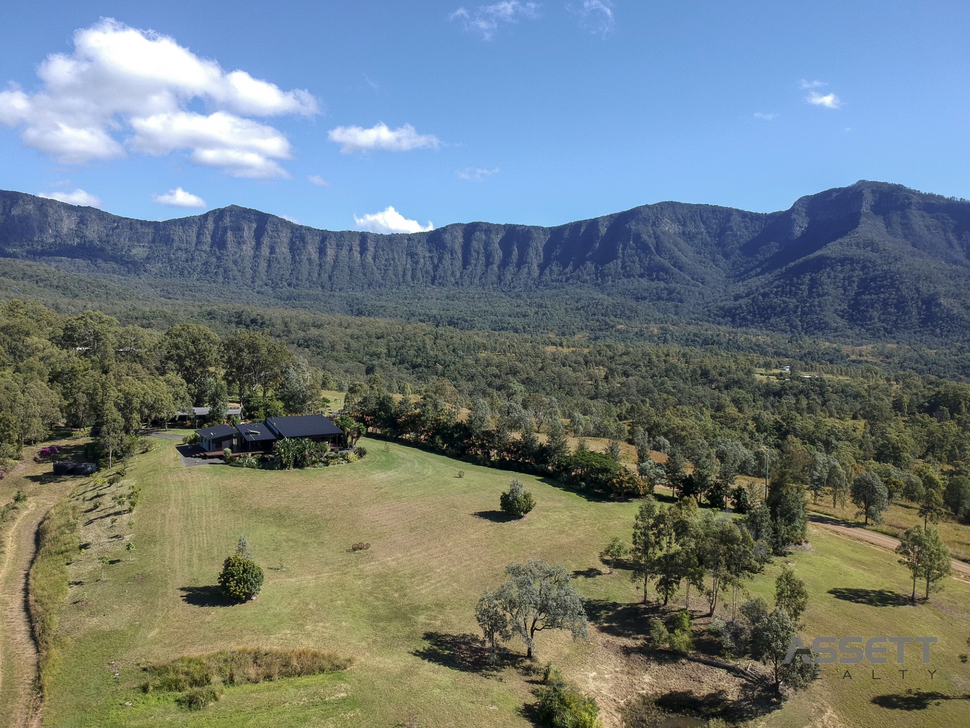 Real Estate in Tarome