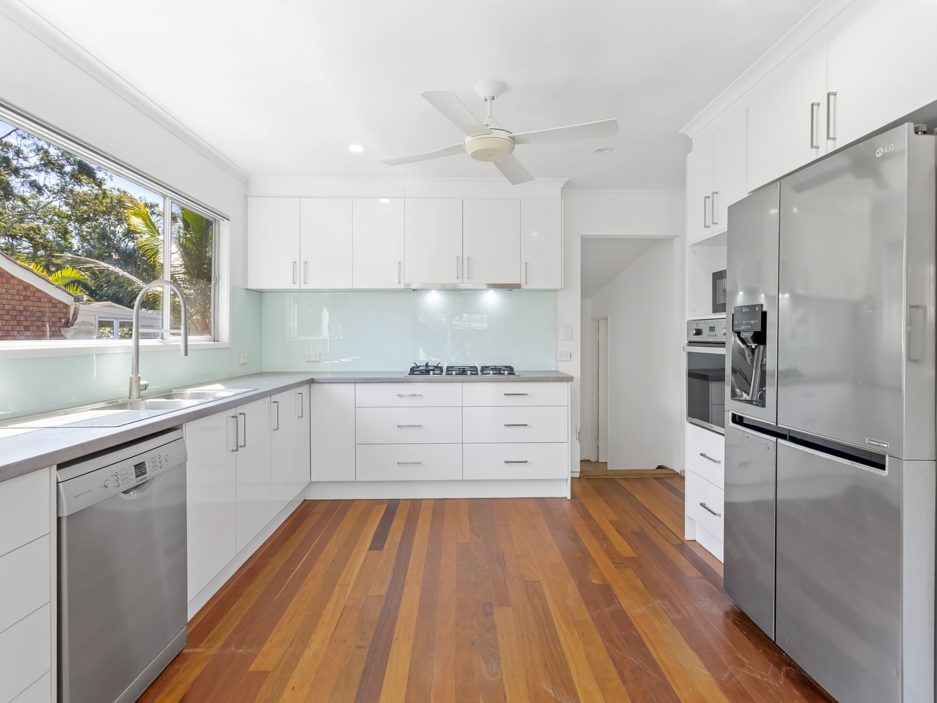 Beachmere Properties For Sale