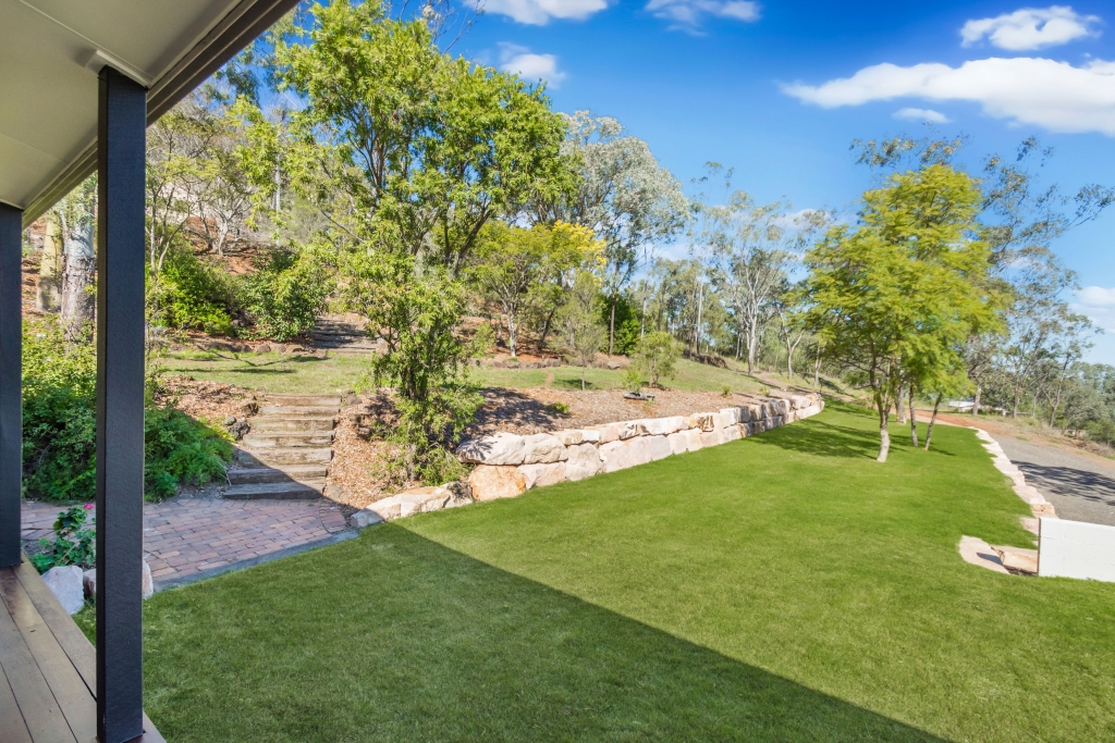 27 Linora Drive, Gowrie Mountain > myhouse realty Toowoomba