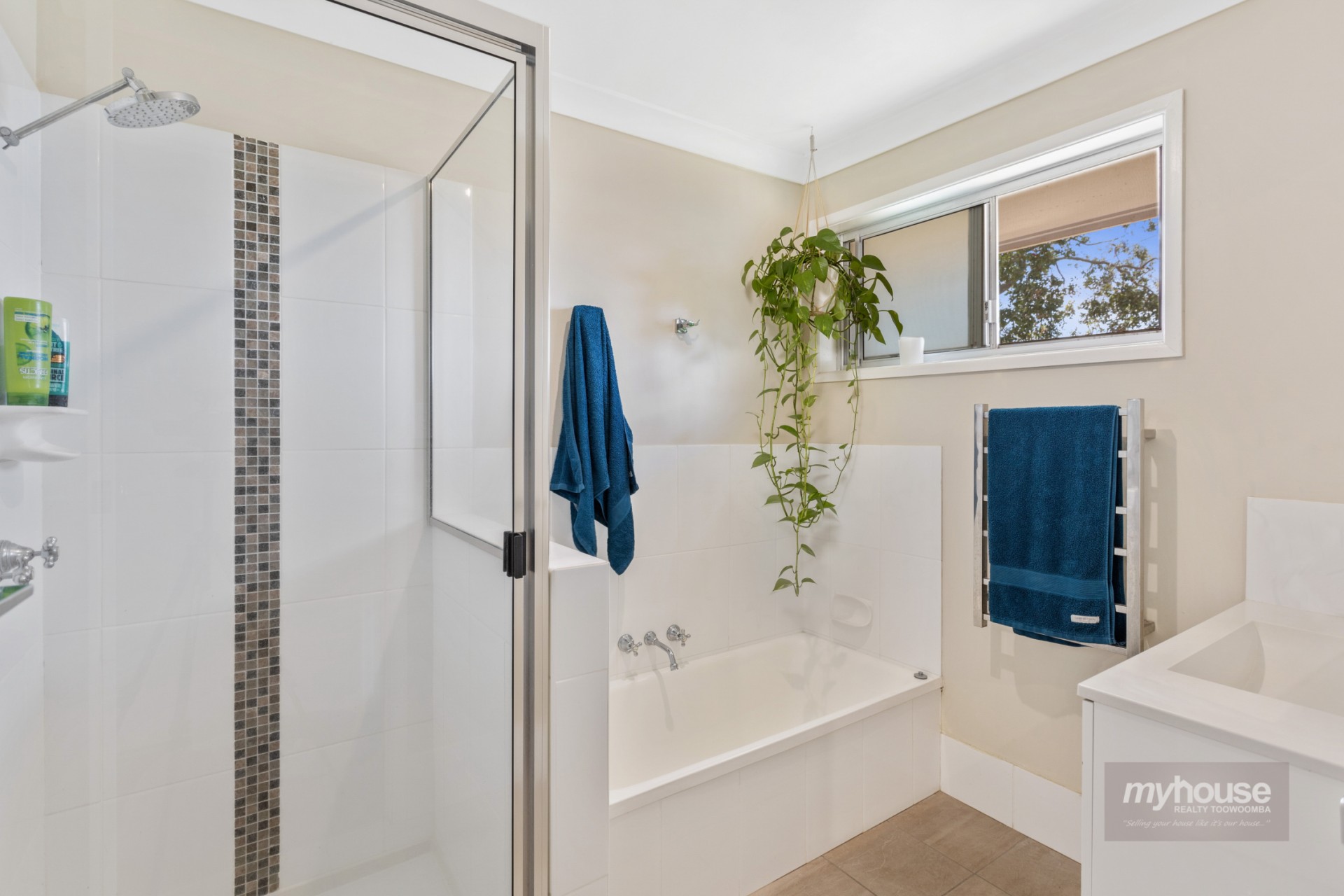 Real Estate in Centenary Heights