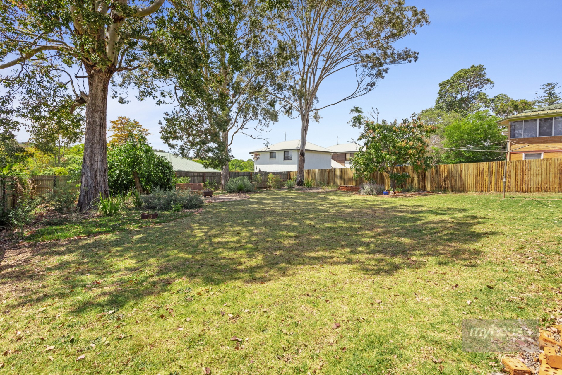 Real Estate in Centenary Heights
