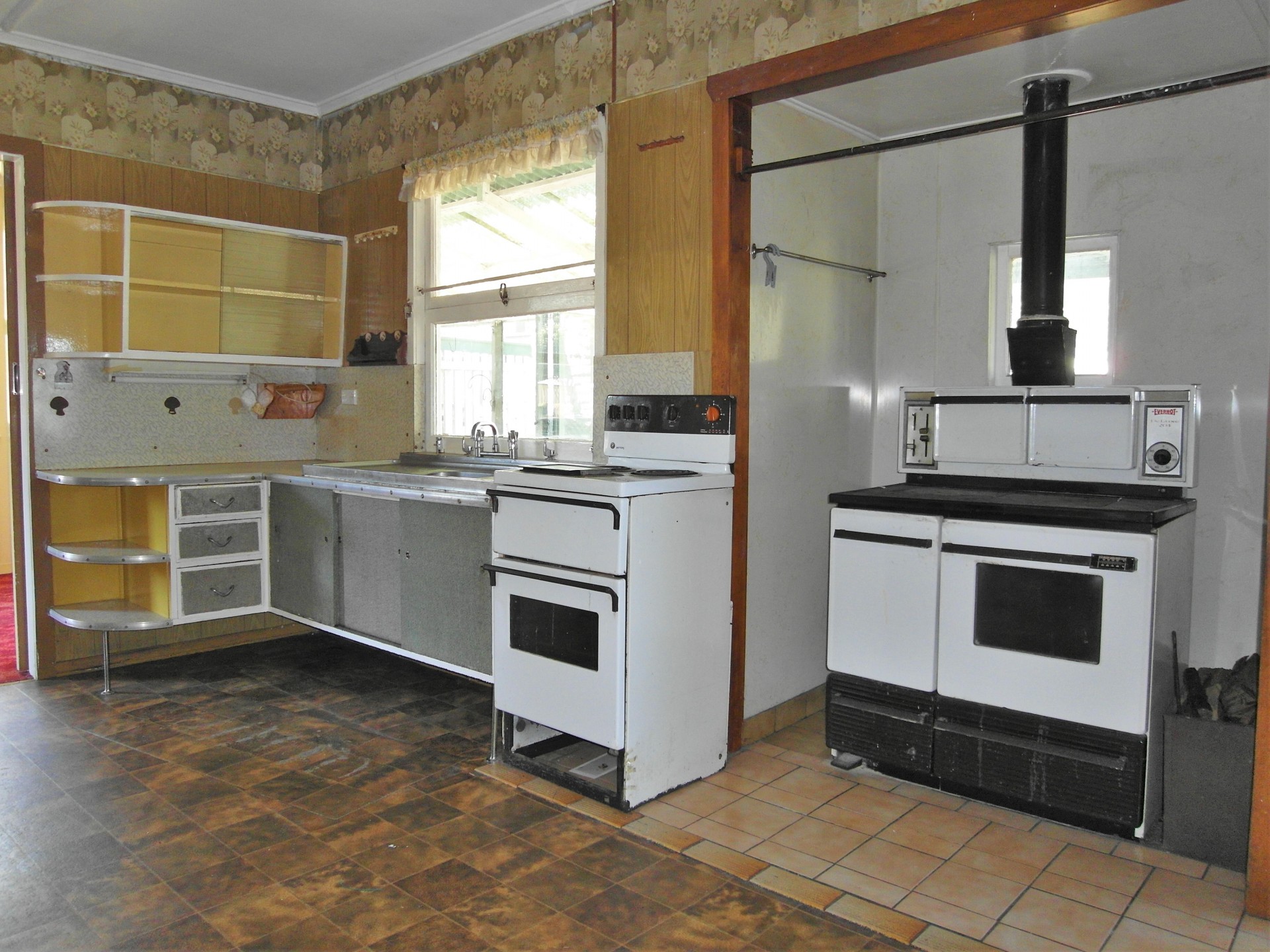 Mount Lofty real estate Sold