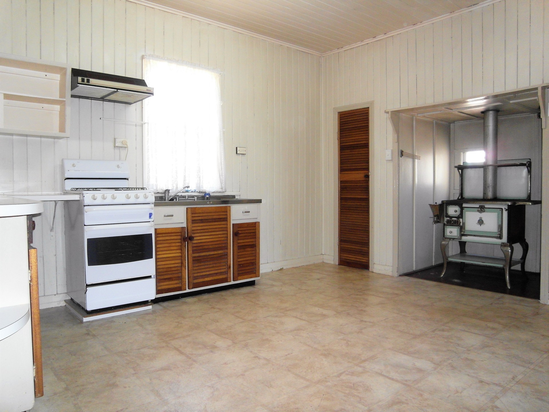 Open for inspection in Harristown