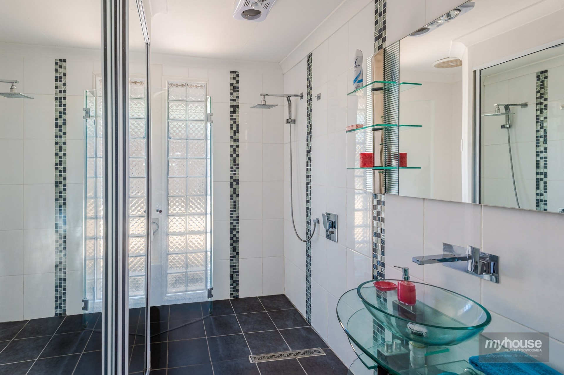 Selling your property in Centenary Heights