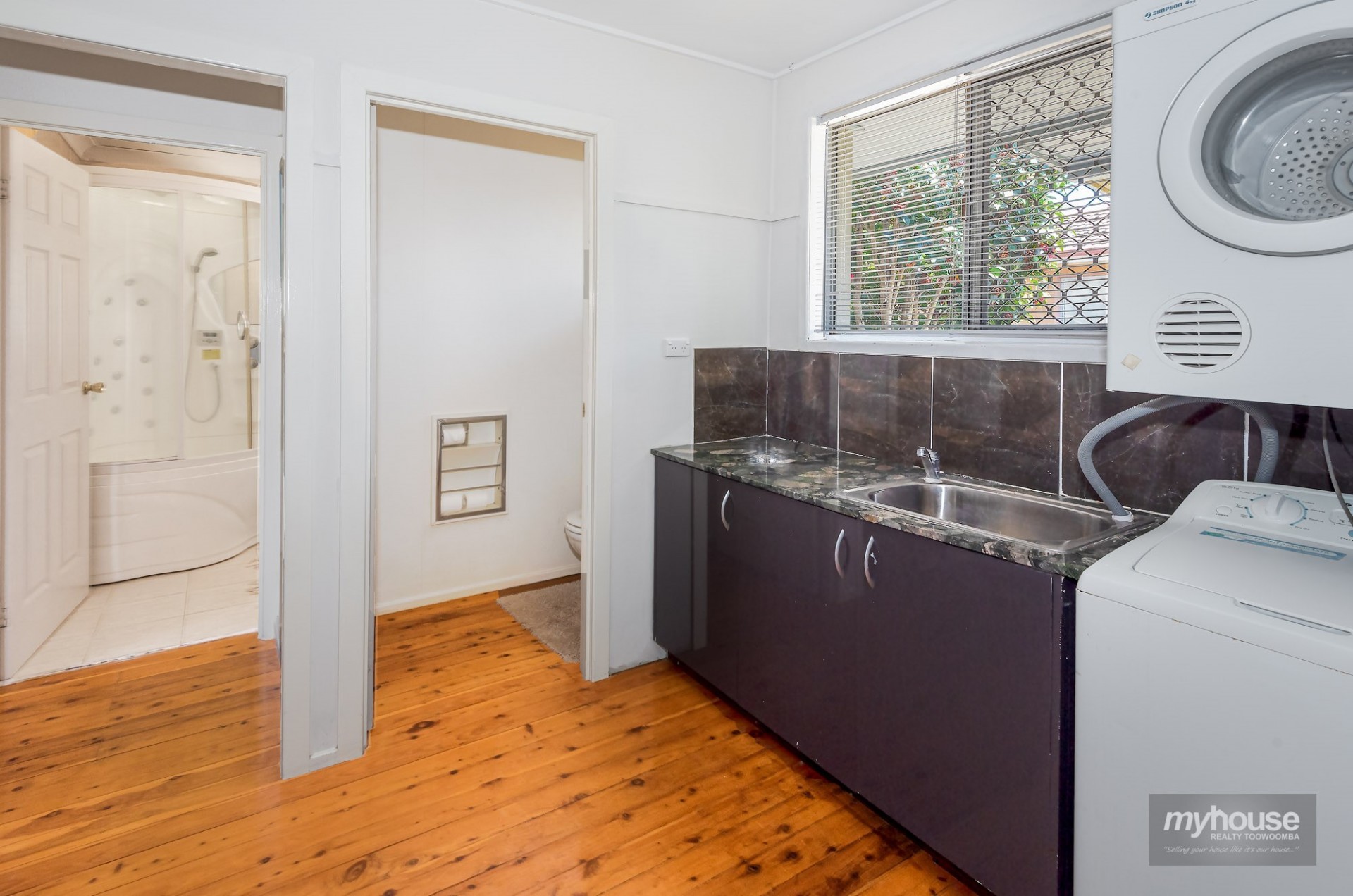 Real Estate in Centenary Heights