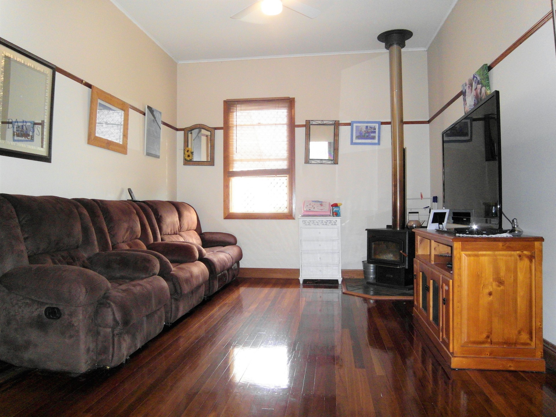 Harlaxton real estate Sold