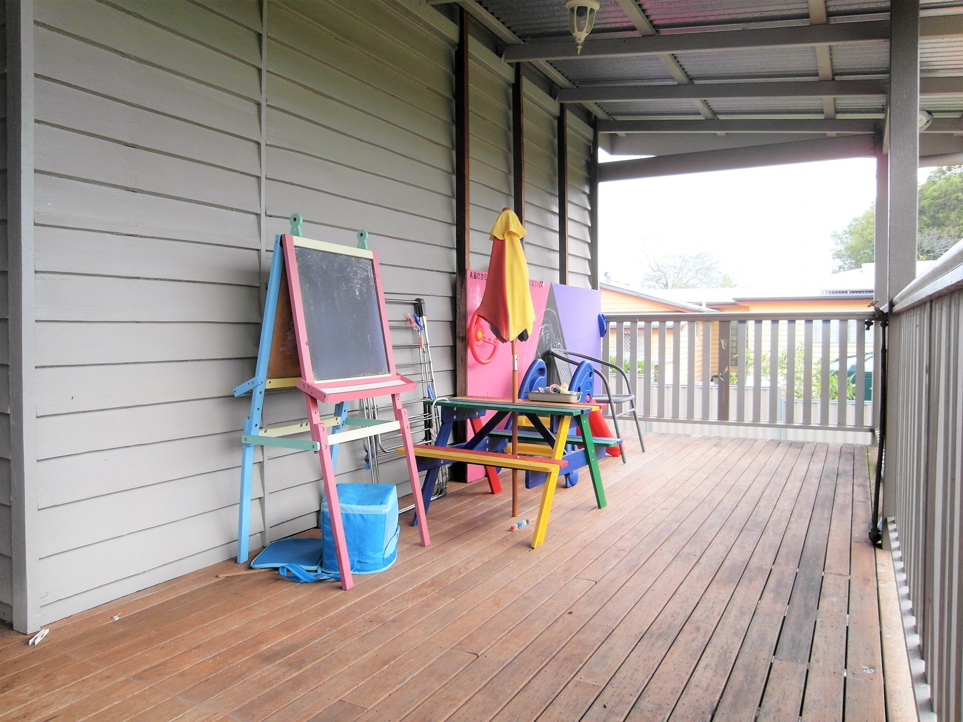 Real Estate in Harlaxton