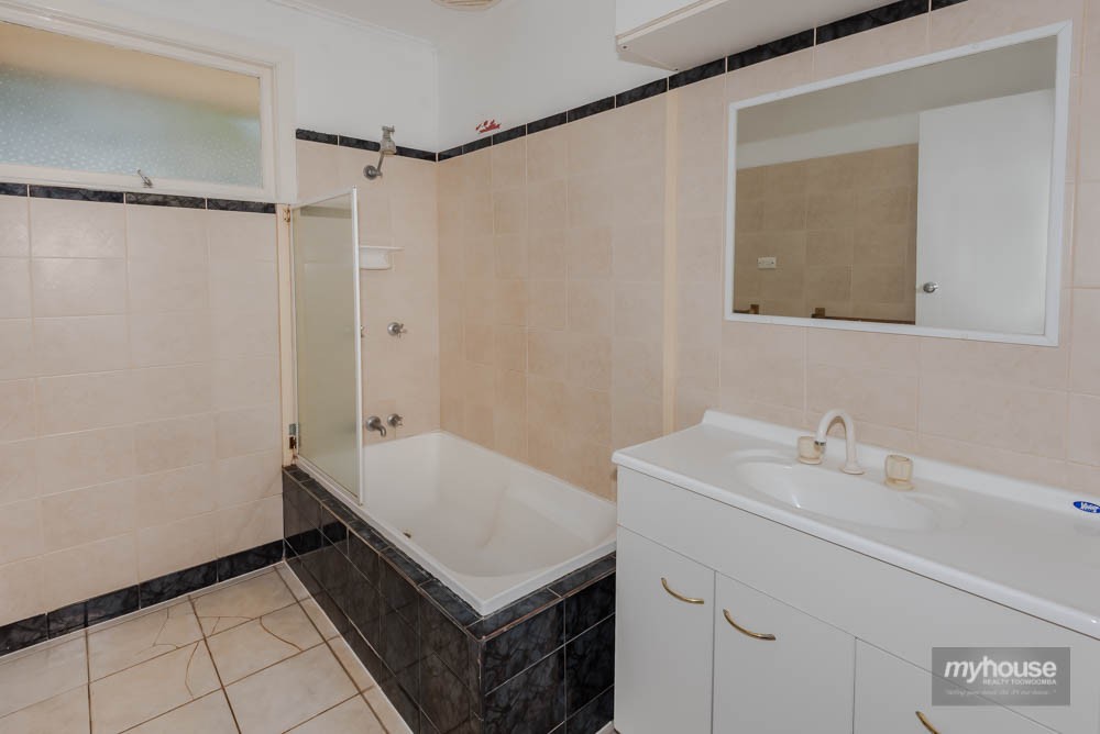 Real Estate in Centenary Heights