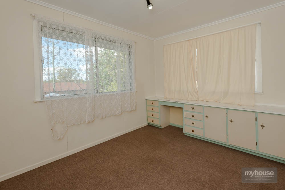 Real Estate in Centenary Heights